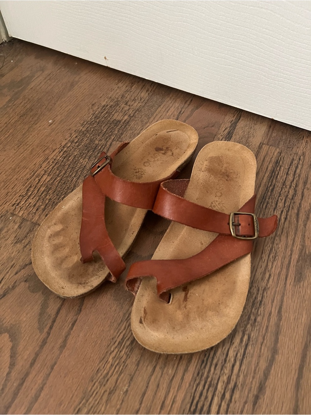 Leather Toe-Post Sandals with Buckle